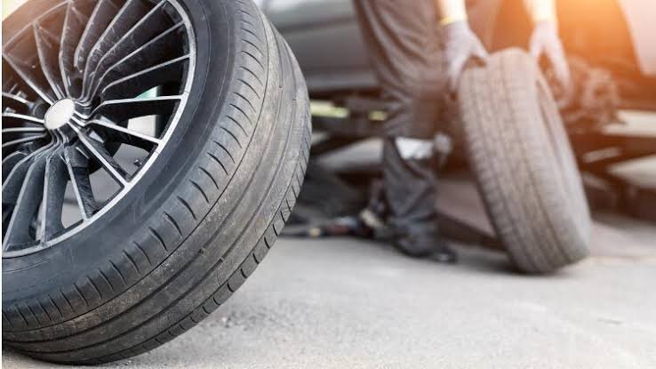 Eyüp 24 Saat Açık Lastikçi