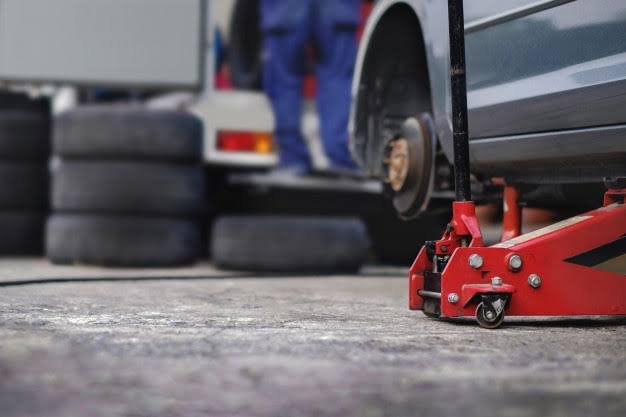 Zeytinburnu Acil Lastik Yol Yardım